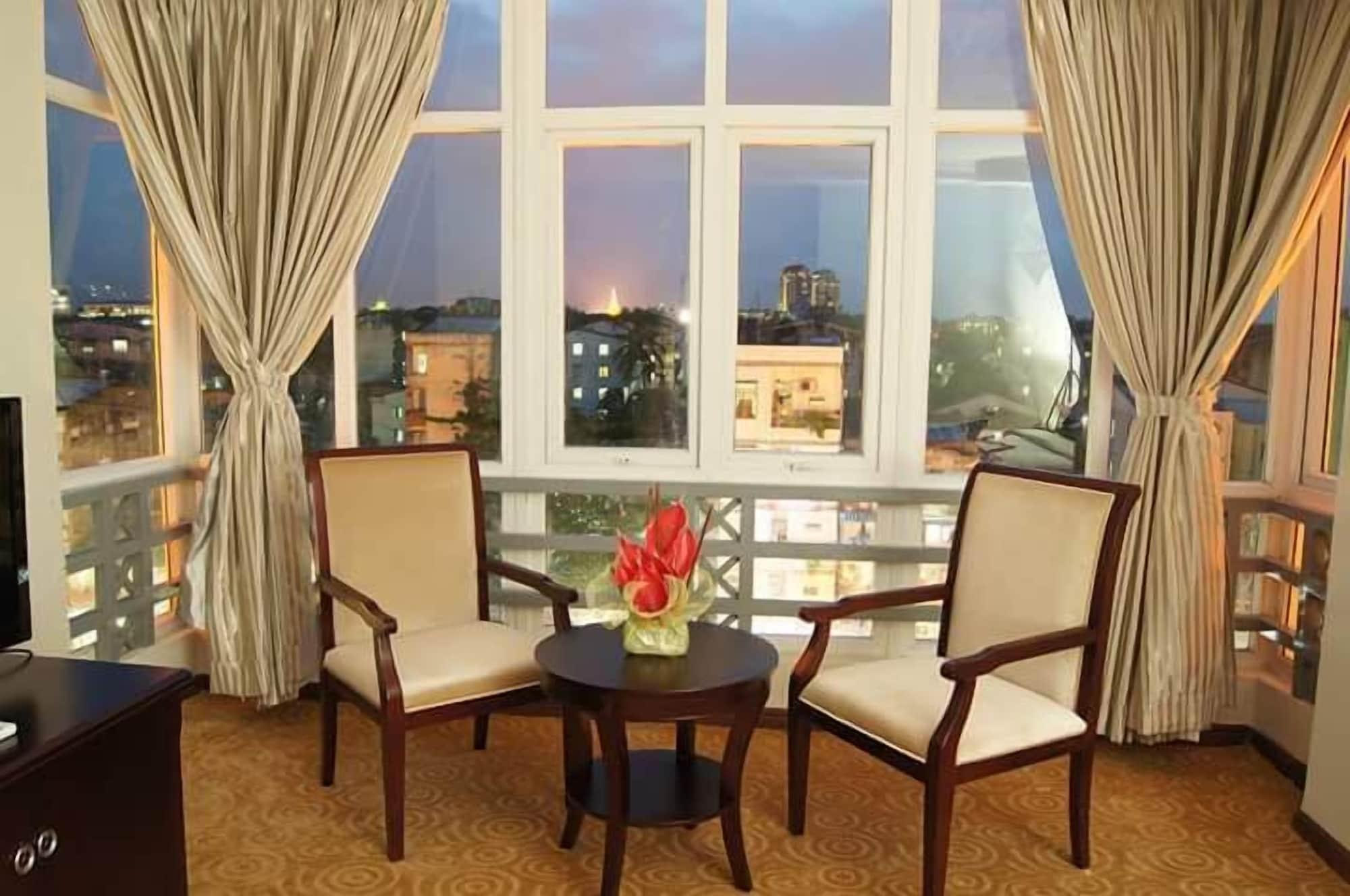 โรงแรมกรีนลีฟ ย่างกุ้ง ภายนอก รูปภาพ