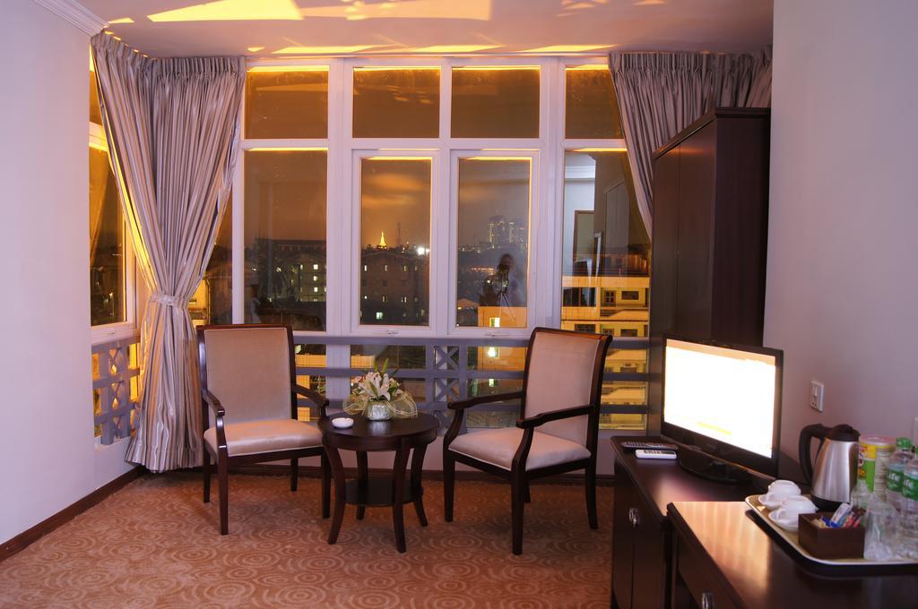โรงแรมกรีนลีฟ ย่างกุ้ง ภายนอก รูปภาพ